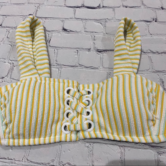 XHILARATION BIKINI TOP AND CHEEKY BOTTOM STRIPED M - Picture 2 of 5
